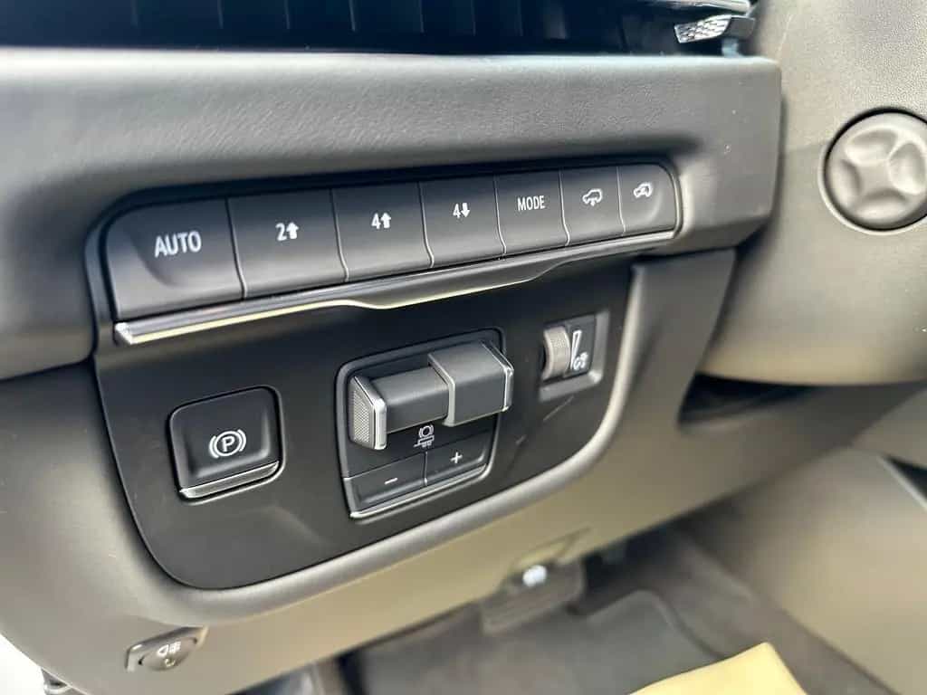 Cadillac Escalade ESV Sport Platinum 2026 24"Räder null-photo-13