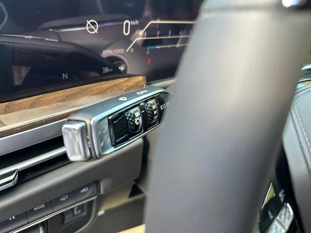 Cadillac Escalade ESV Sport Platinum 2026 24"Räder null-photo-14