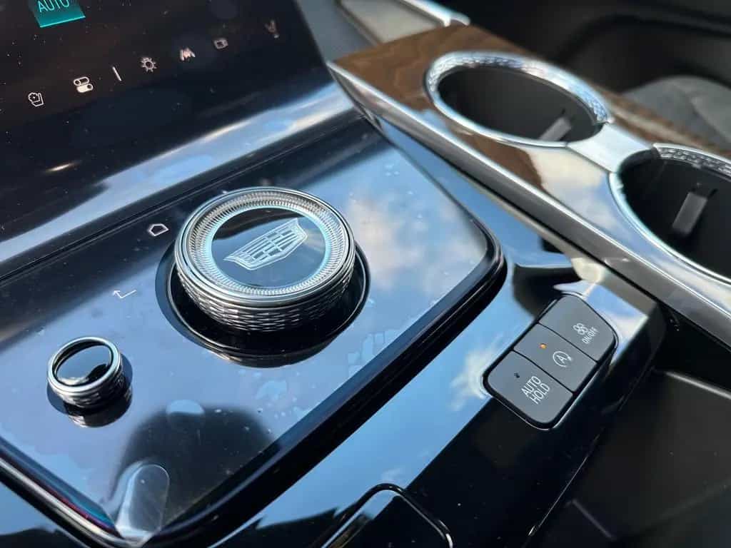 Cadillac Escalade ESV Sport Platinum 2026 24"Räder null-photo-21