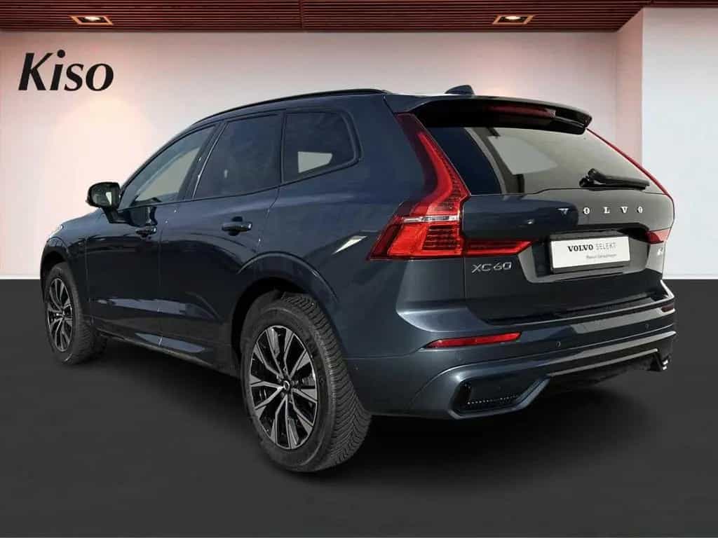Volvo XC60 Diesel B4 Diesel PLUS DARK 07/2023-photo-2