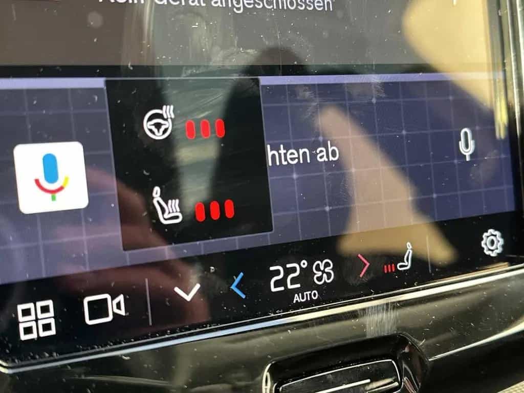 Volvo XC60 Diesel B4 Diesel PLUS DARK 07/2023-photo-6