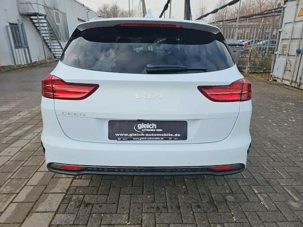 Kia Ceed SW 1.5T 48V DCT 140 ULTIMATE STY Navi 04/2025-photo-12