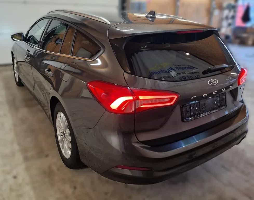 Ford Focus Turnier Titanium Navi PDC Kamera DAB 10/2020-photo-12