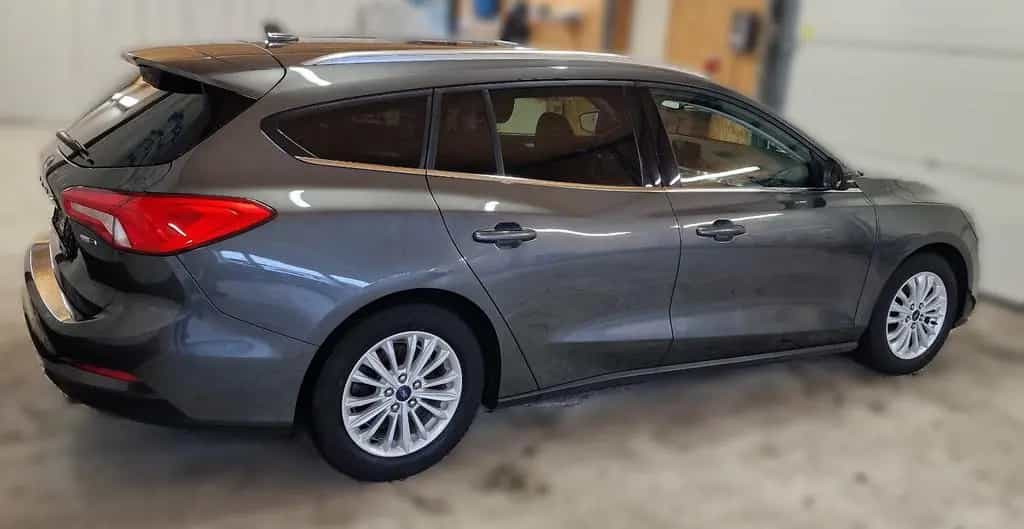 Ford Focus Turnier Titanium Navi PDC Kamera DAB 10/2020-photo-13