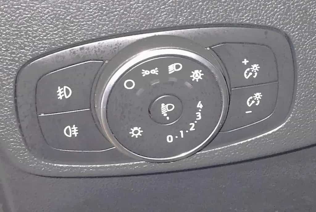 Ford Focus Turnier Titanium Navi PDC Kamera DAB 10/2020-photo-7