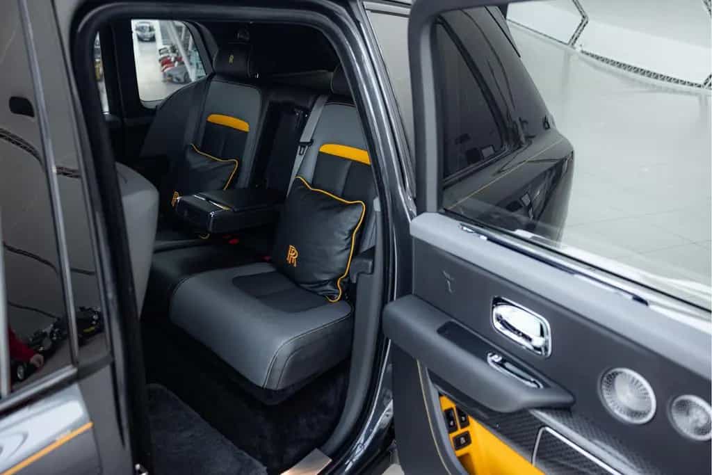 Rolls-Royce Cullinan 6.75 V12 | Black Badge | Shooting Star 01/2021-photo-9