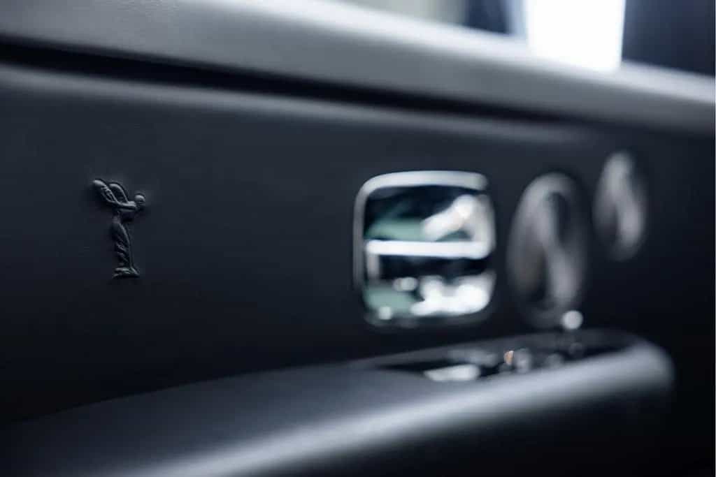 Rolls-Royce Cullinan 6.75 V12 | Black Badge | Shooting Star 01/2021-photo-23
