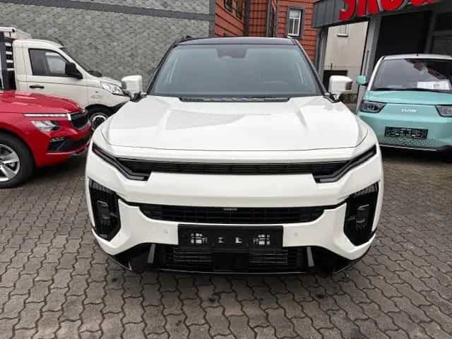 KGM Actyon 1.5T-GDI AT LUX 2WD+LEDER+eKLAPPE+ACC+360 02/2026-photo-2