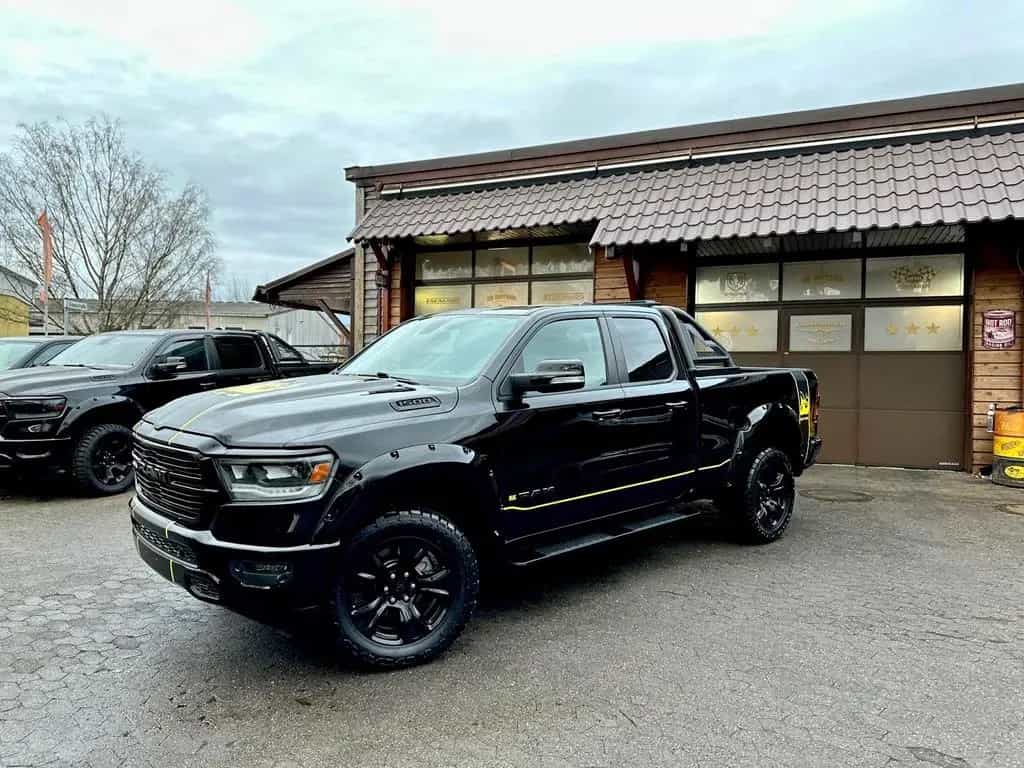 Dodge RAM 5.7 V8*LIFT*BÜGEL*OFFROAD*AHK*NAVI*LED*GARANTIE 12/2020-photo-1