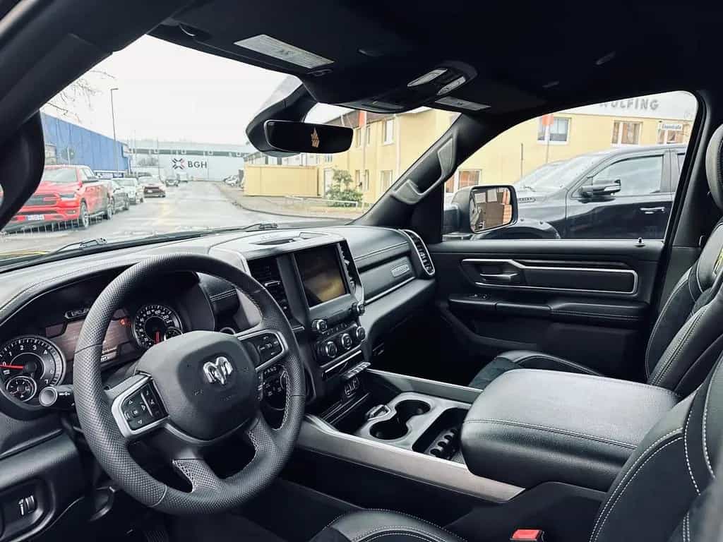 Dodge RAM 5.7 V8*LIFT*BÜGEL*OFFROAD*AHK*NAVI*LED*GARANTIE 12/2020-photo-32