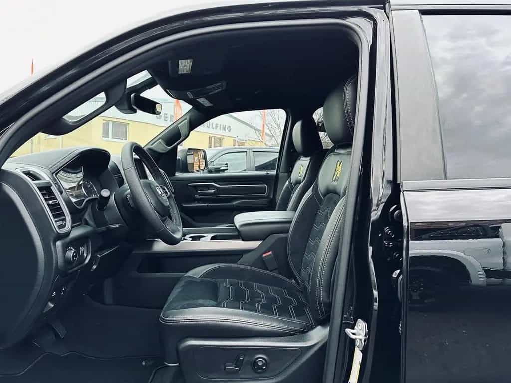 Dodge RAM 5.7 V8*LIFT*BÜGEL*OFFROAD*AHK*NAVI*LED*GARANTIE 12/2020-photo-33