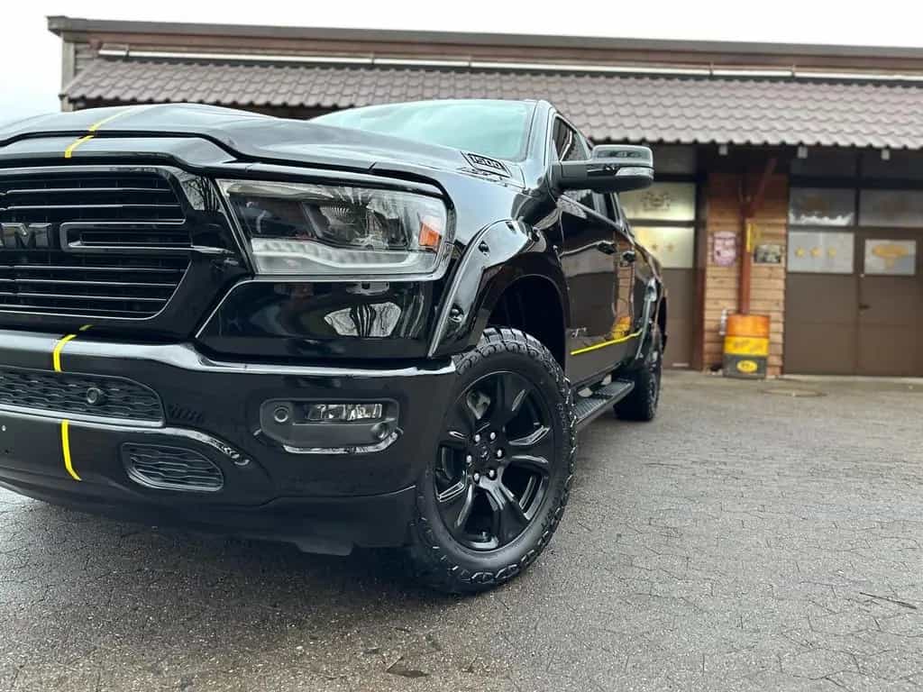 Dodge RAM 5.7 V8*LIFT*BÜGEL*OFFROAD*AHK*NAVI*LED*GARANTIE 12/2020-photo-4