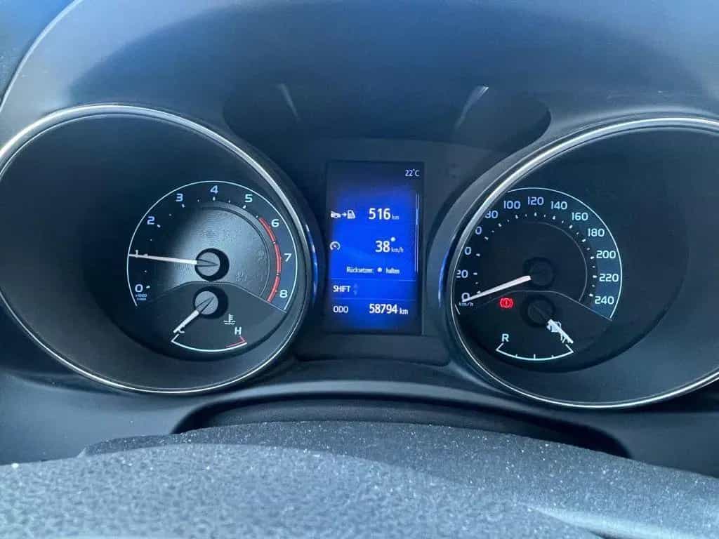 Toyota Auris 1.2 Turbo Team Deutschland 01/2019-photo-10