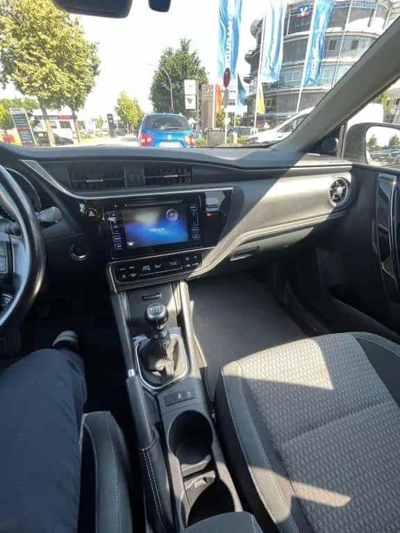 Toyota Auris 1.2 Turbo Team Deutschland 01/2019-photo-13
