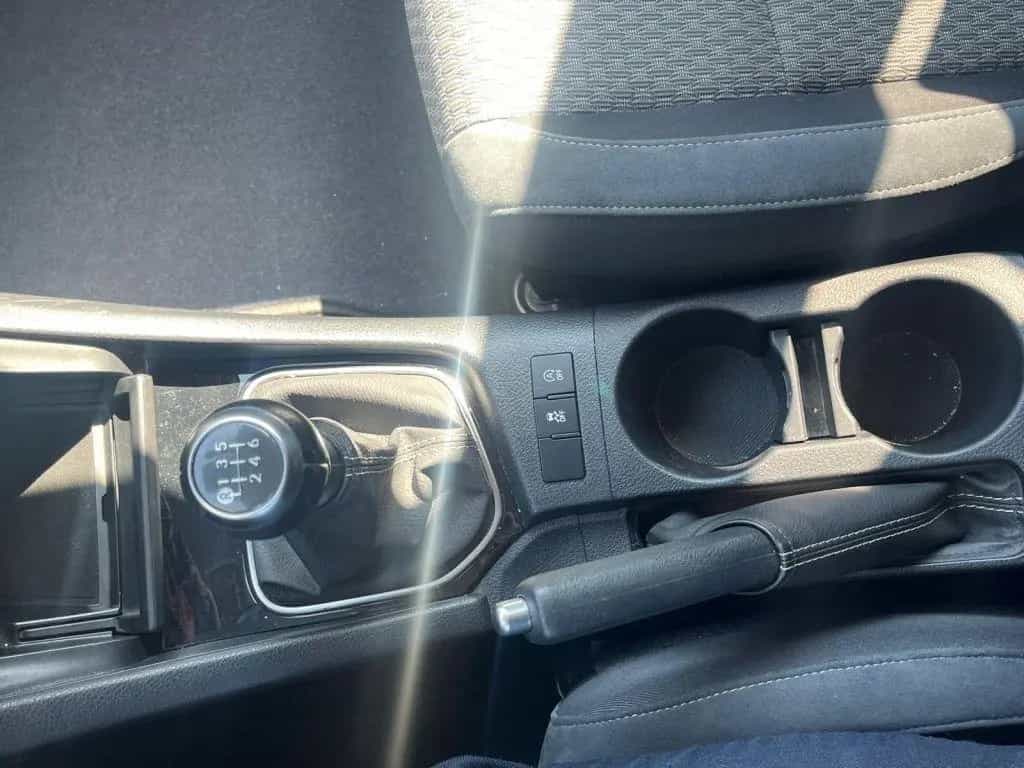 Toyota Auris 1.2 Turbo Team Deutschland 01/2019-photo-18