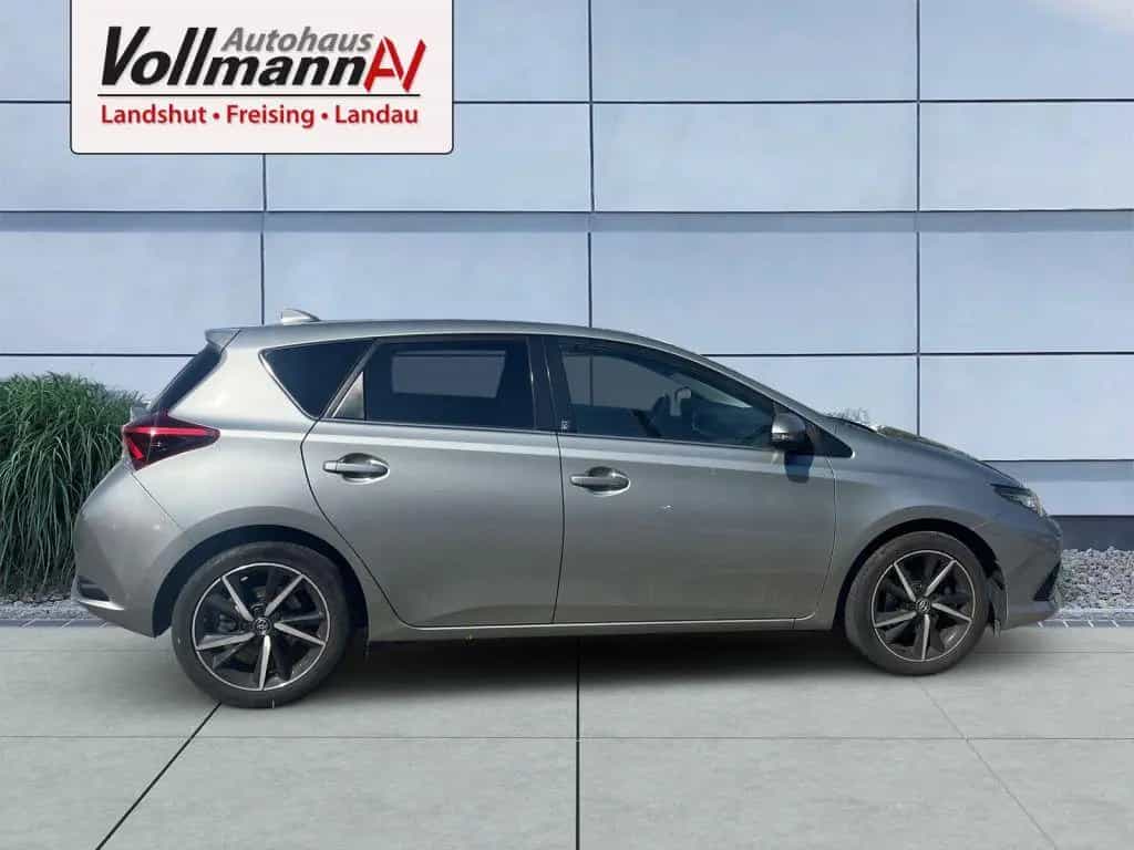 Toyota Auris 1.2 Turbo Team Deutschland 01/2019-photo-4
