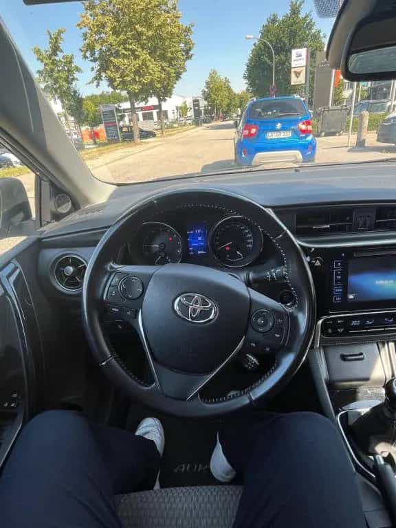 Toyota Auris 1.2 Turbo Team Deutschland 01/2019-photo-8