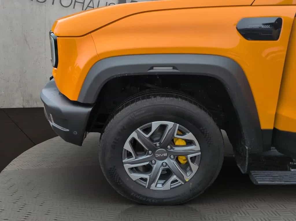 BAIC BJ40 Pro 2.0T Exclusive AT8 4WD - AHZV abnehmbar 08/2025-photo-12