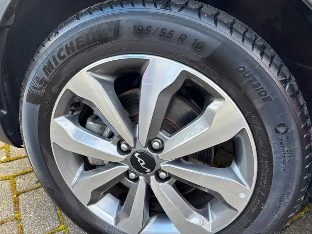 Kia Stonic *101 PS-Kamera-Dachreling* 03/2023-photo-18
