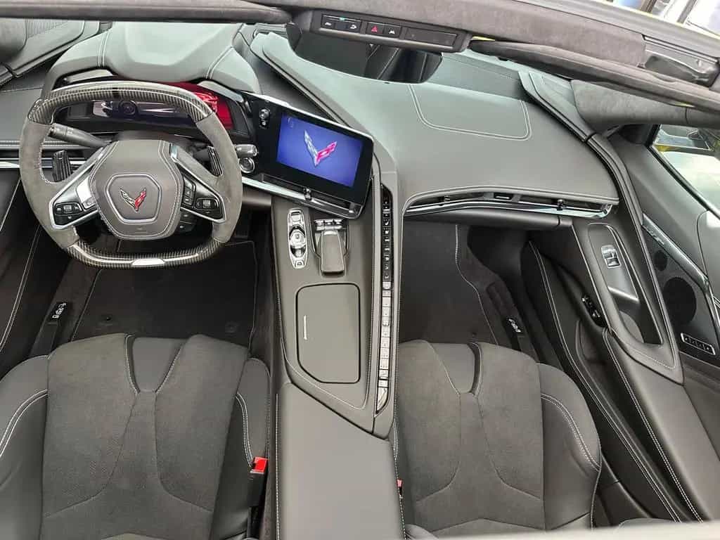 Corvette C8 Z06 Coupe 3LZ 5.5 V8 AT8 07/2025-photo-9