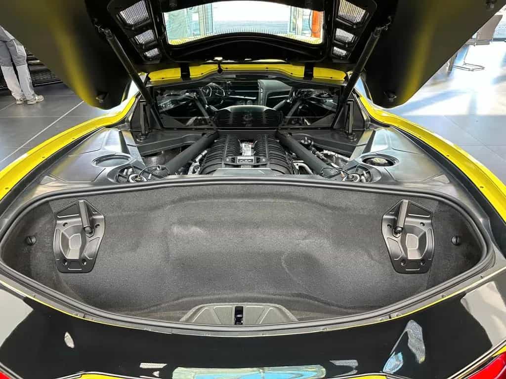 Corvette C8 Z06 Coupe 3LZ 5.5 V8 AT8 07/2025-photo-3