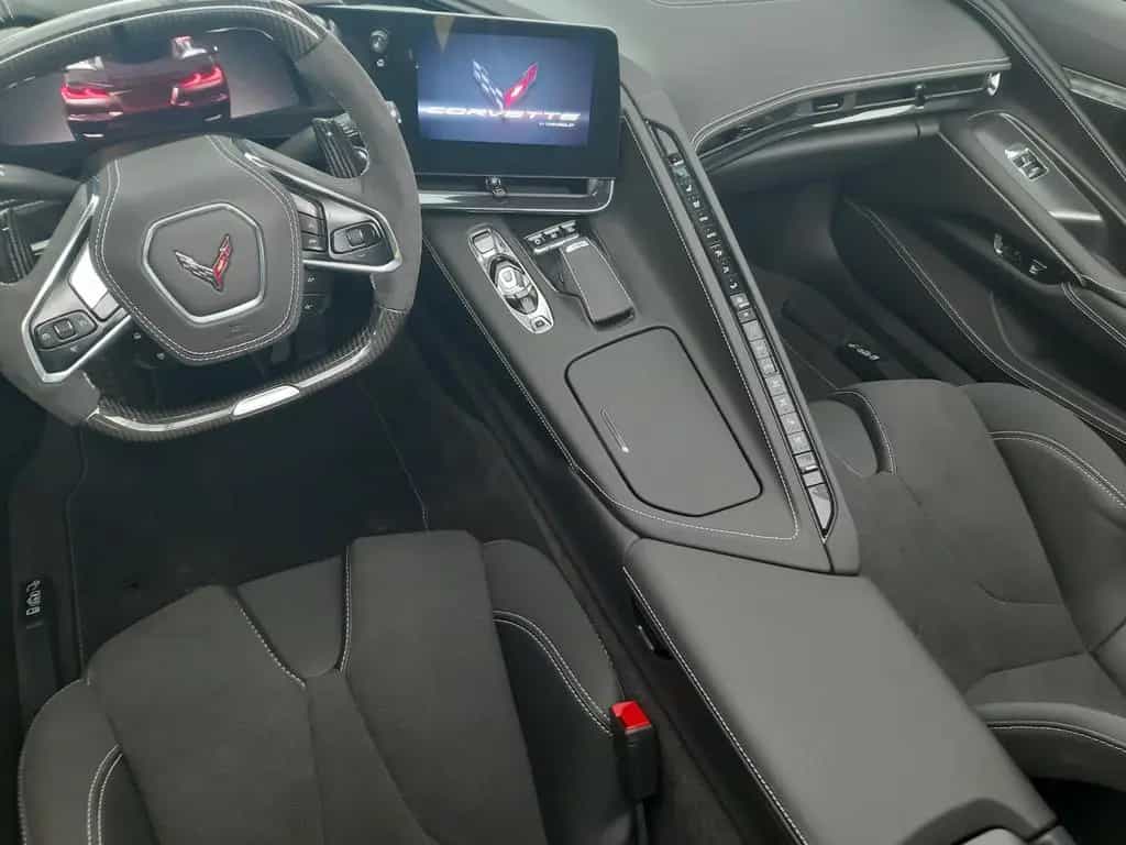Corvette C8 Z06 Coupe 3LZ 5.5 V8 AT8 07/2025-photo-6