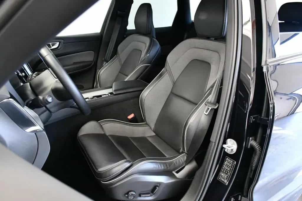 Volvo XC60 AWD Plus Dark ACC*H&K*AHK*BLIS*CAM*NAV* 03/2023-photo-15