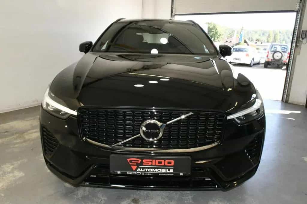 Volvo XC60 AWD Plus Dark ACC*H&K*AHK*BLIS*CAM*NAV* 03/2023-photo-2