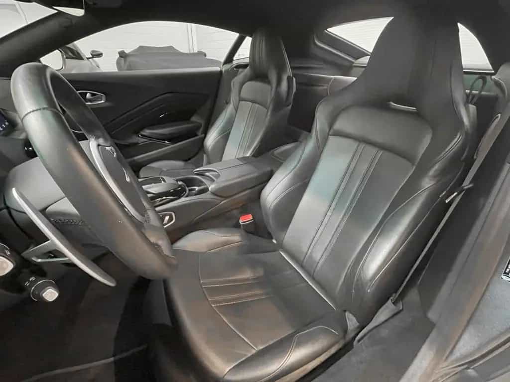 Aston Martin V8 Vantage Coupe | Aston Martin Brussels 01/2019-photo-12