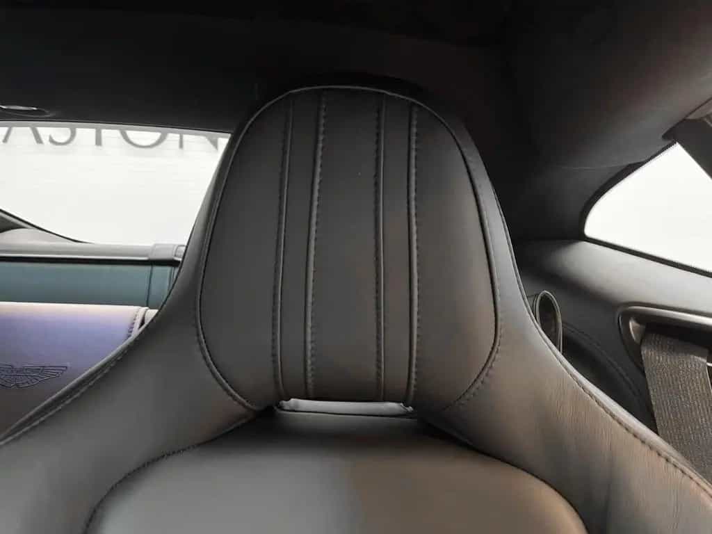 Aston Martin V8 Vantage Coupe | Aston Martin Brussels 01/2019-photo-17