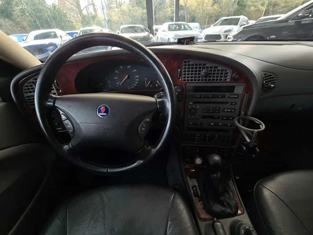 Saab 9-5 2.0t SE Sport Edition Kombi LEDER/SZH/AW/AHK 08/2000-photo-14