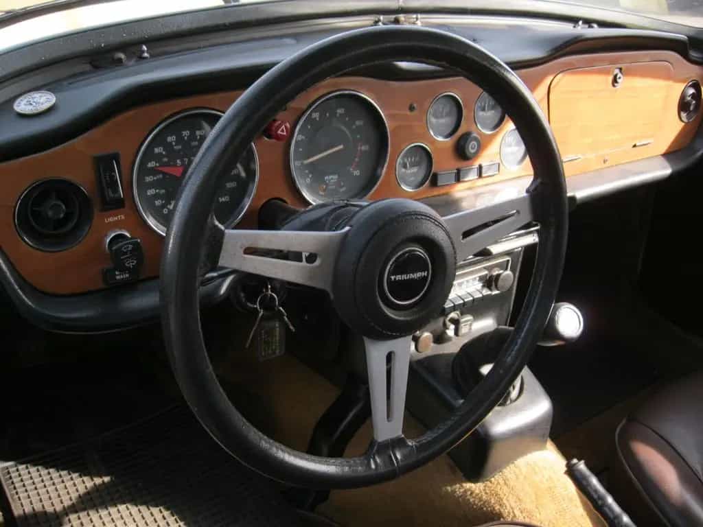 Triumph TR6 H-Zulassung *Topzustand mit nur 76`Km* 04/1975-photo-14