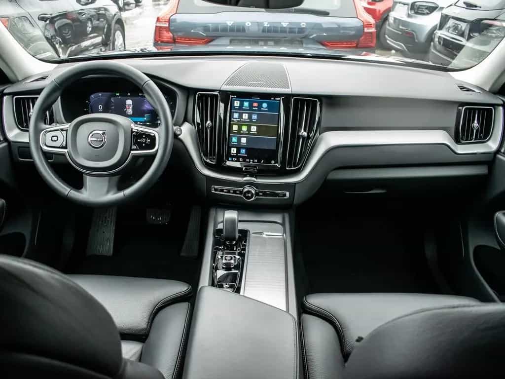 Volvo XC60 Plus Dark 2WD B4 Diesel EU6d AHK digitales 08/2022-photo-5