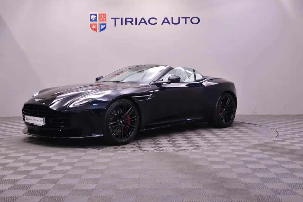 Aston Martin DB 12 Volante 01/2024-photo-0