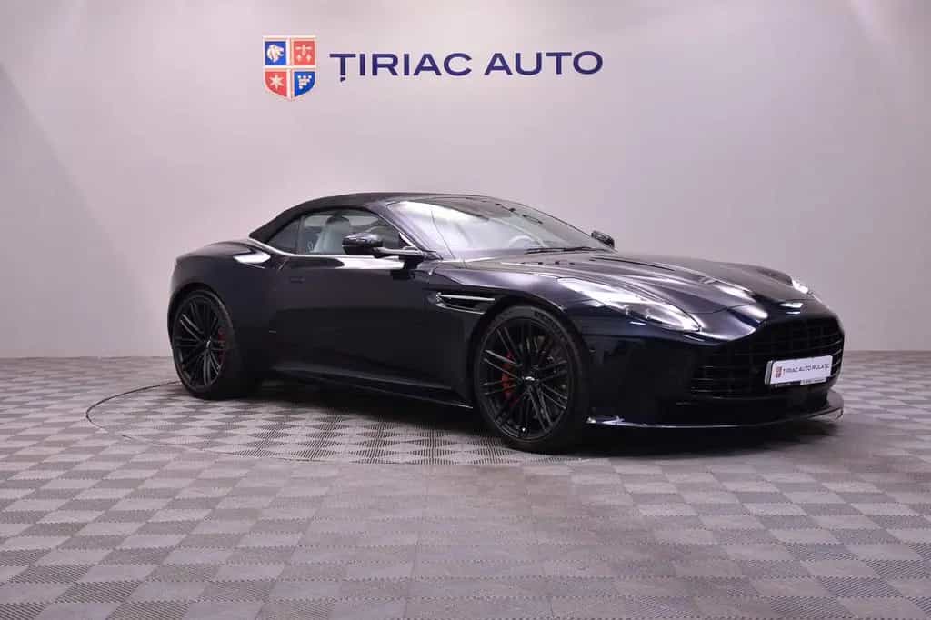 Aston Martin DB 12 Volante 01/2024-photo-4