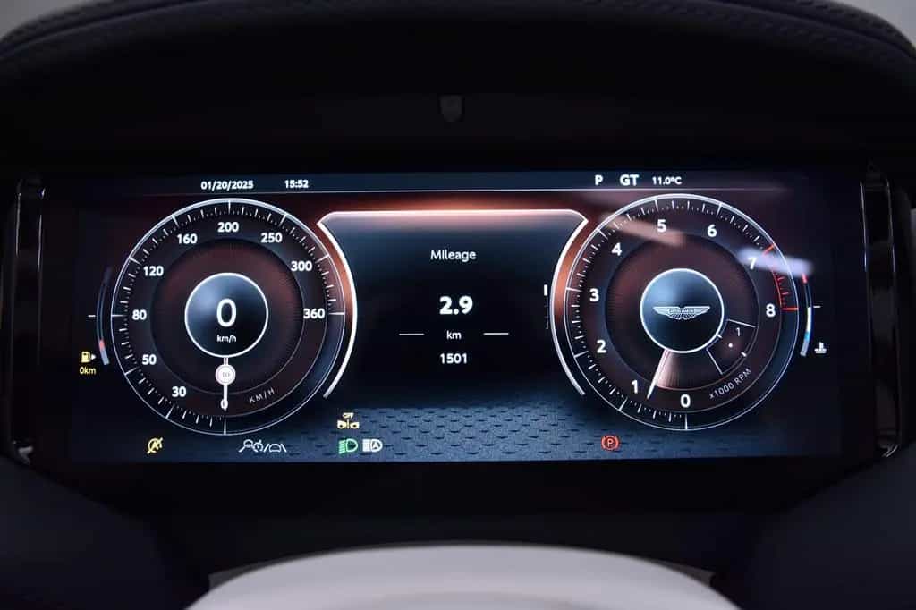 Aston Martin DB 12 Volante 01/2024-photo-7