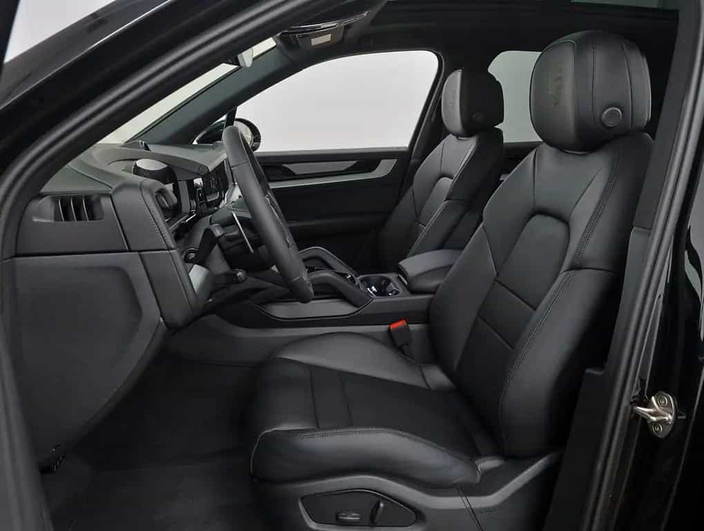 Porsche Cayenne 12/2024-photo-8