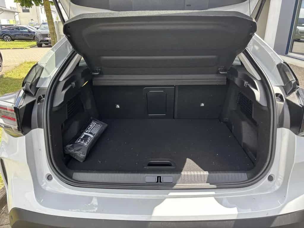 Citroën C4 Hybrid 136 ë-DCS6 Max 02/2025-photo-13