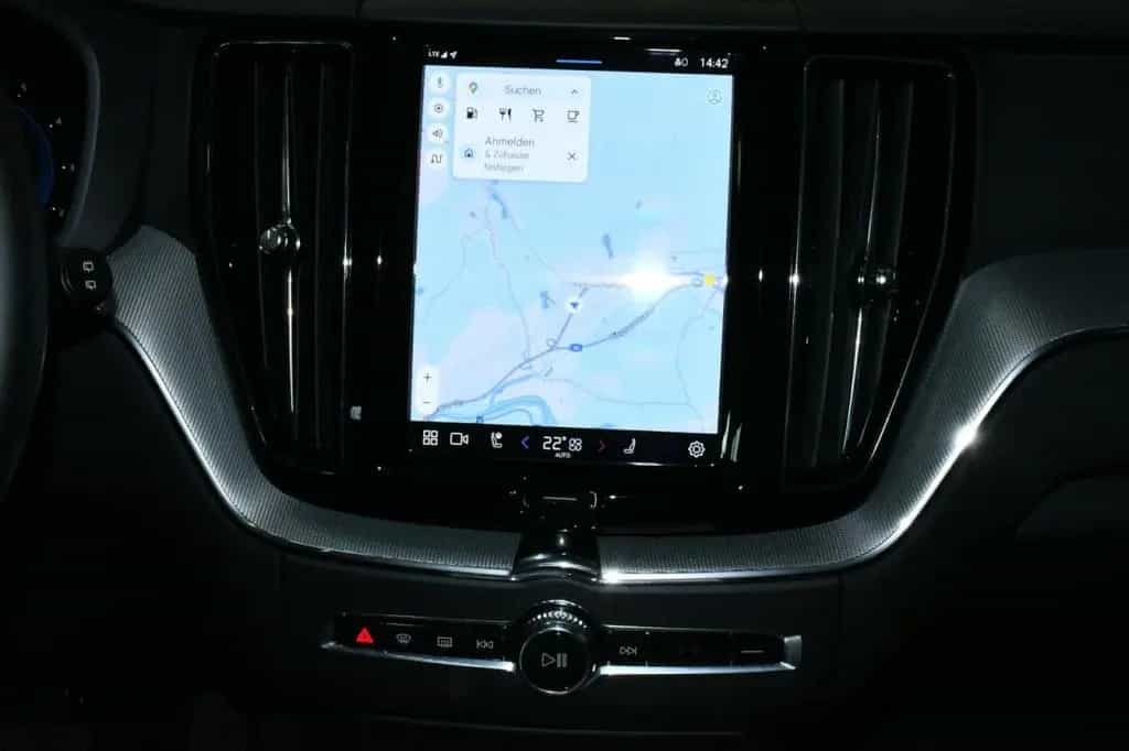 Volvo XC60 B4 D AWD Plus Dark ACC*H&K*360CAM*NAV*BLIS* 02/2024-photo-14