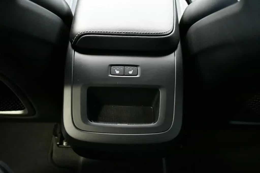 Volvo XC60 B4 D AWD Plus Dark ACC*H&K*360CAM*NAV*BLIS* 02/2024-photo-19