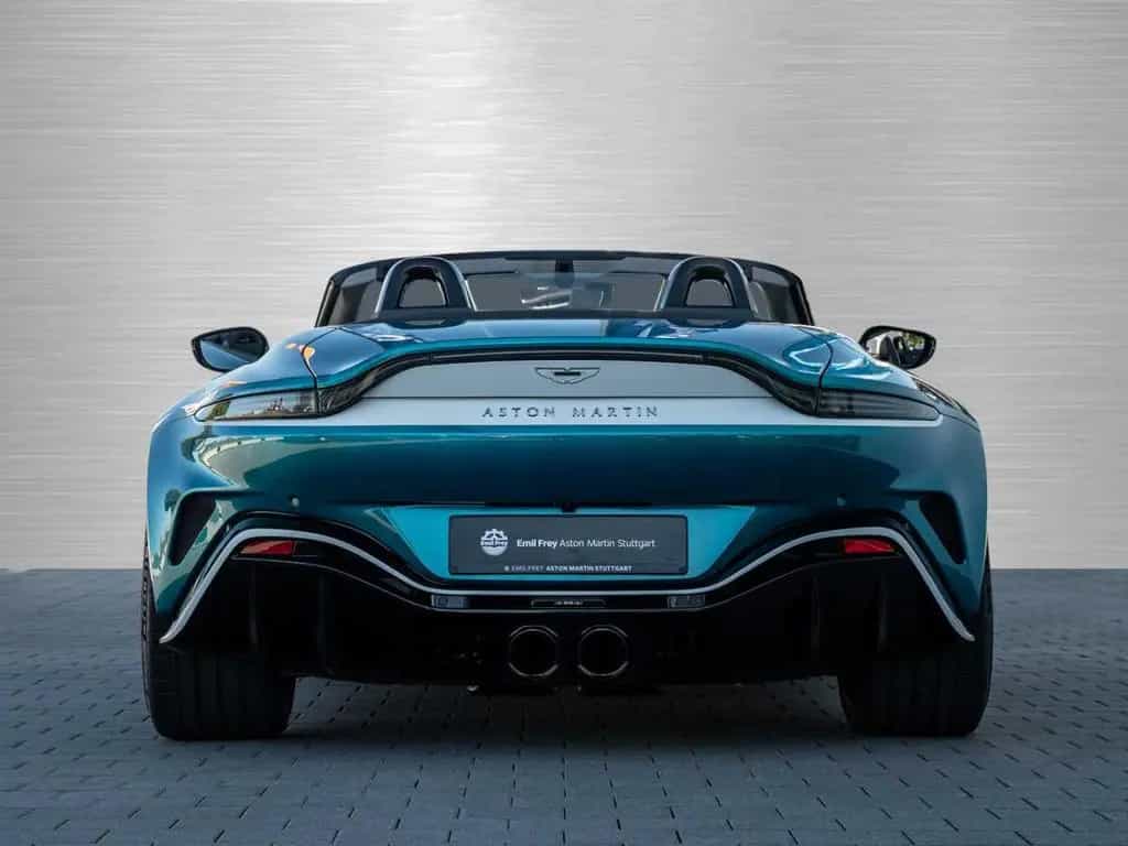 Aston Martin V12 Vantage Roadster / 249 Exemplare Limited 04/2023-photo-12