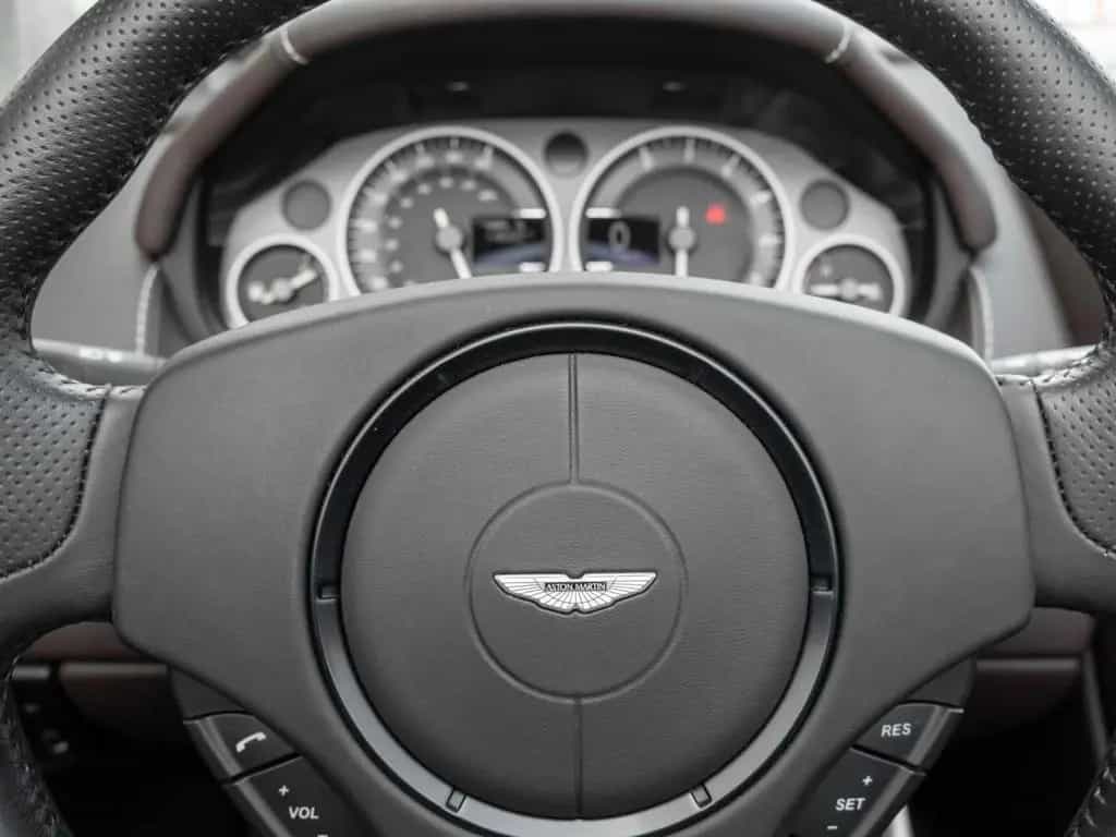Aston Martin DBS Volante Handschalter 06/2010-photo-10