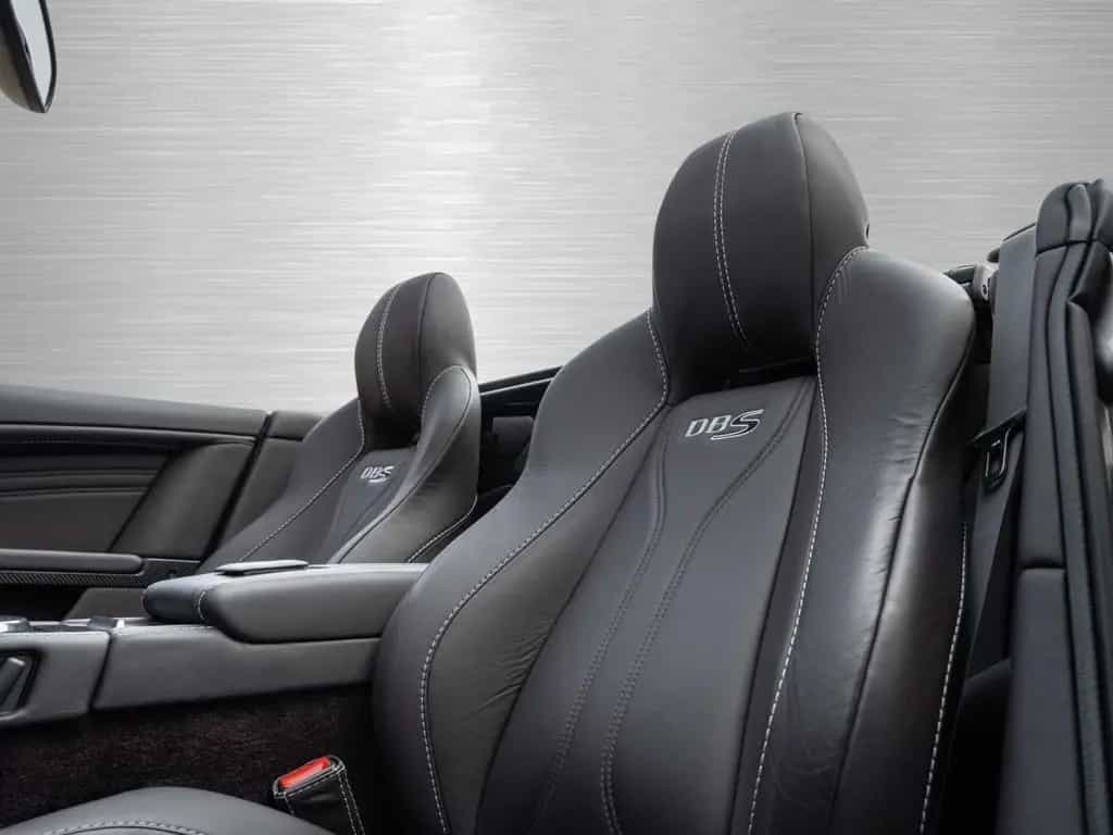 Aston Martin DBS Volante Handschalter 06/2010-photo-11