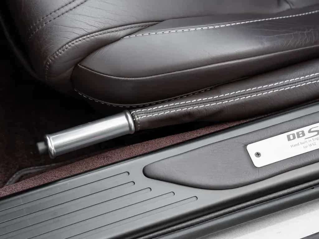 Aston Martin DBS Volante Handschalter 06/2010-photo-29