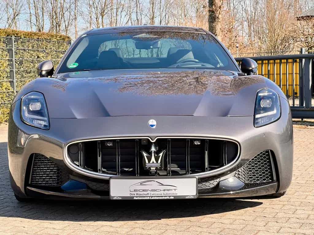 Maserati Granturismo 3.0 V6 361kW Modena AWD 10/2023-photo-1