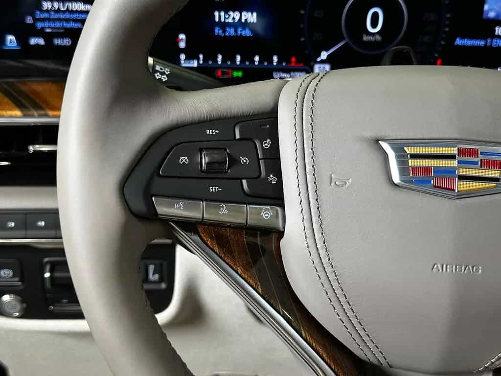 Cadillac Escalade Platinum|EU-Navi|AHK|RearSeatEnt. null-photo-10