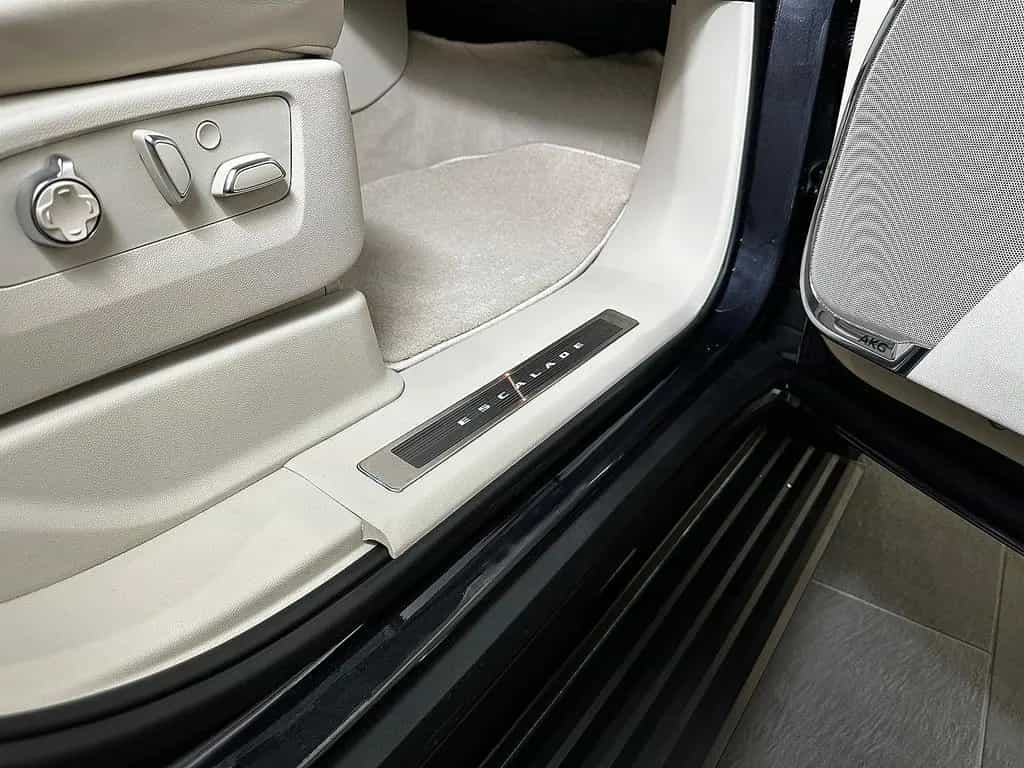 Cadillac Escalade Platinum|EU-Navi|AHK|RearSeatEnt. null-photo-12