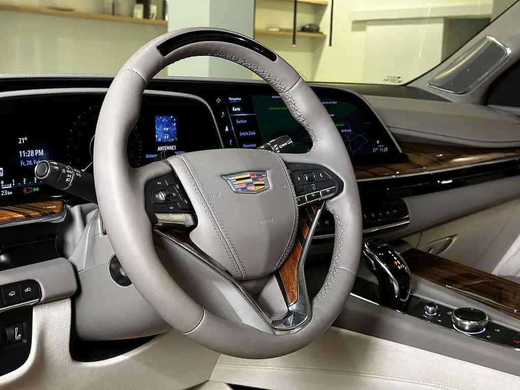 Cadillac Escalade Platinum|EU-Navi|AHK|RearSeatEnt. null-photo-8