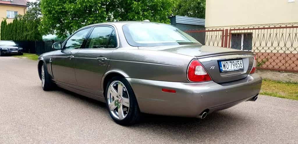 Jaguar XJ8 4.2 Liter Executive 01/2009-photo-1
