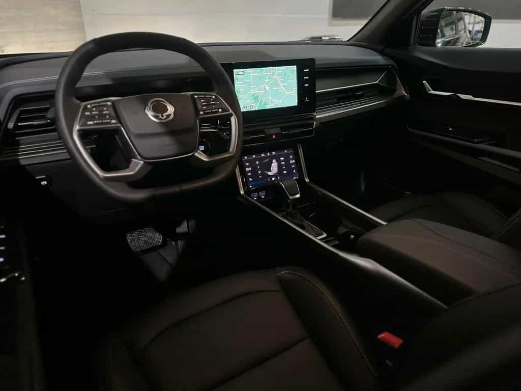 Ssangyong Torres Quartz 1,5P 6AT 2WD*VollLED*18"LM*Leder* 11/2024-photo-10